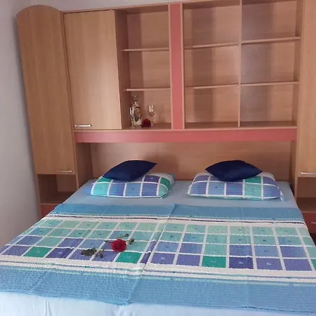 Angie Apartment