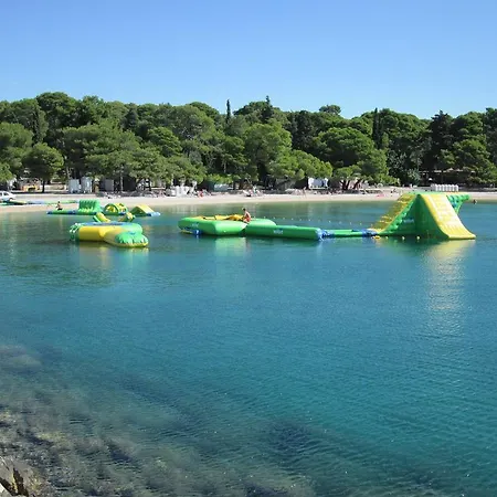 Angie بيوغْغاد نا موغو