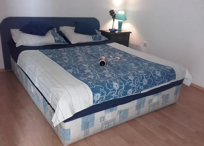 Angie * 비오그라드나모루