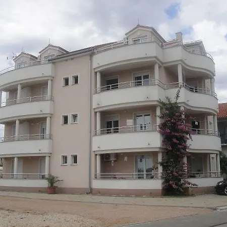 Angie Apartman
